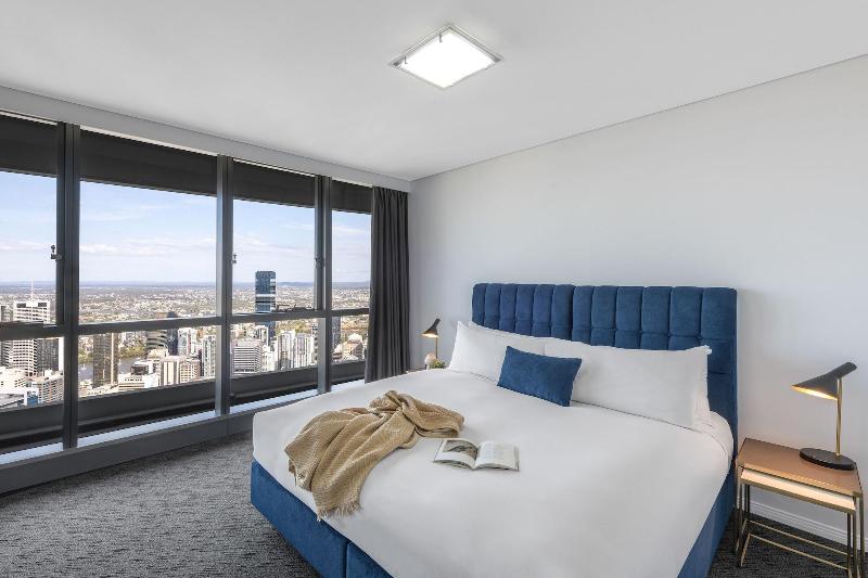 Meriton Suites Herschel Street image