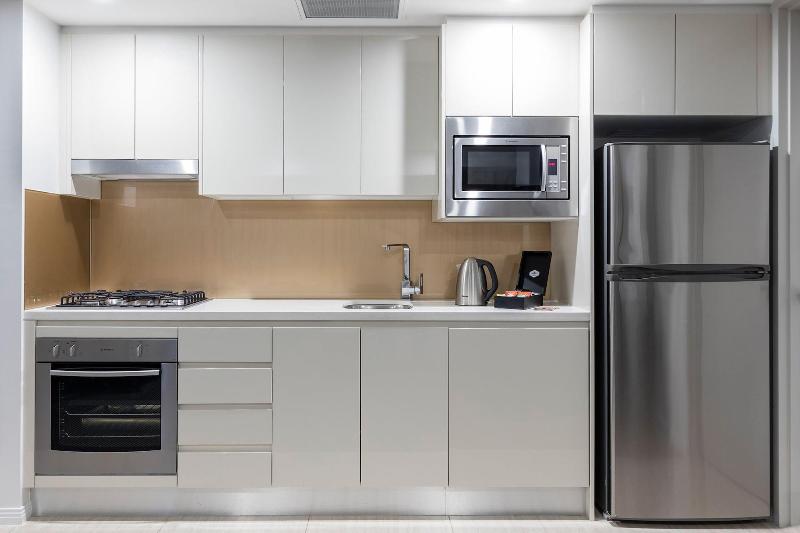 Meriton Suites Herschel Street image