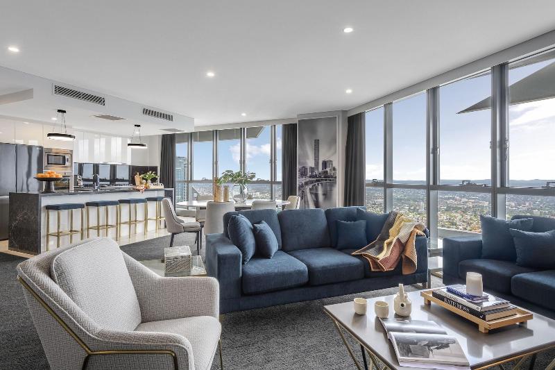 Meriton Suites Herschel Street image