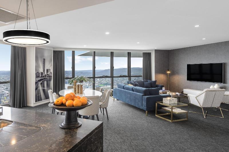 Meriton Suites Herschel Street image