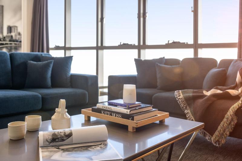 Meriton Suites Herschel Street image