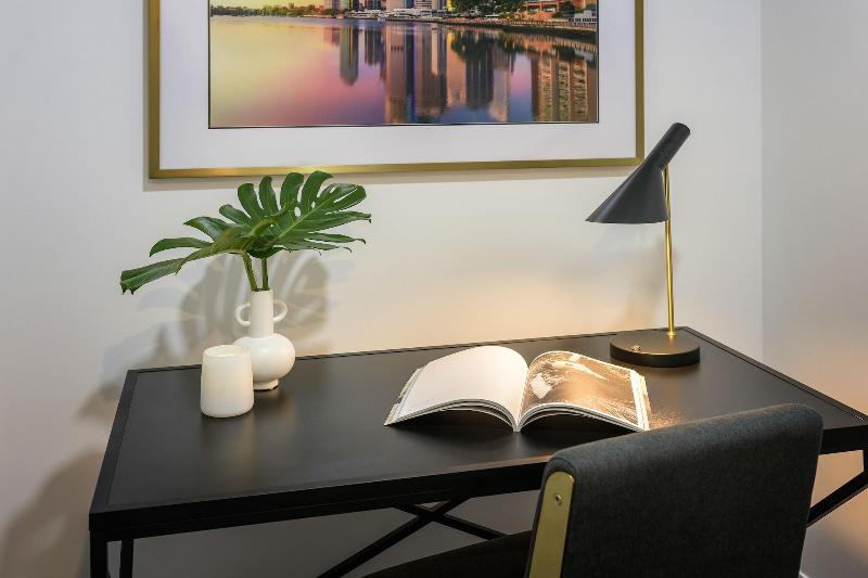 Meriton Suites Herschel Street image