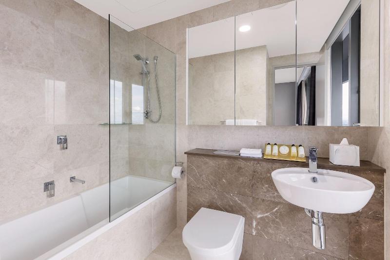 Meriton Suites Herschel Street image