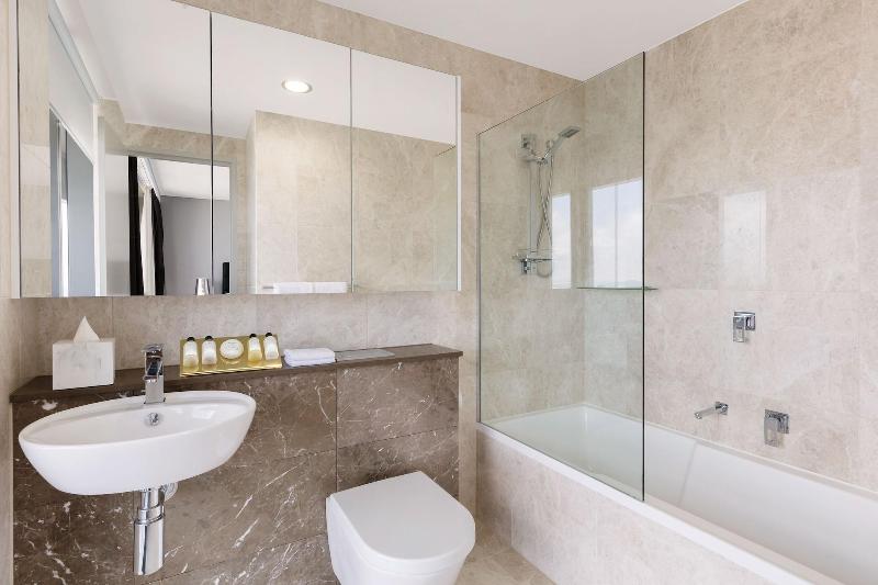 Meriton Suites Herschel Street image