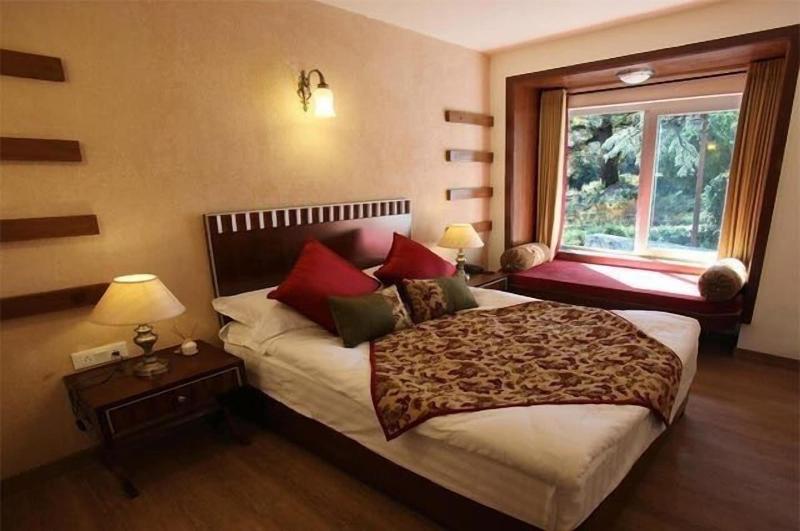 Swiss Cottage image