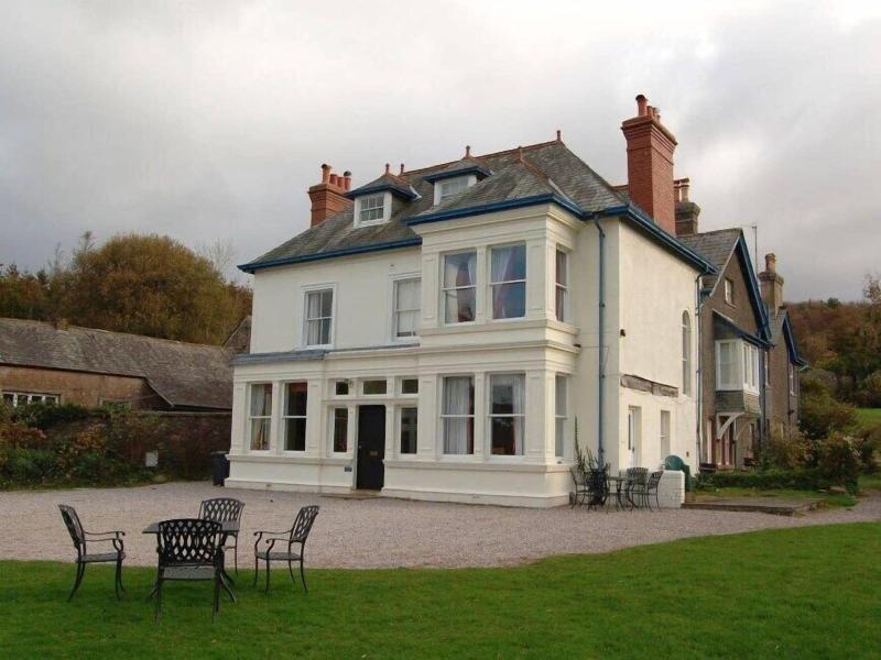 Muncaster Cottages image