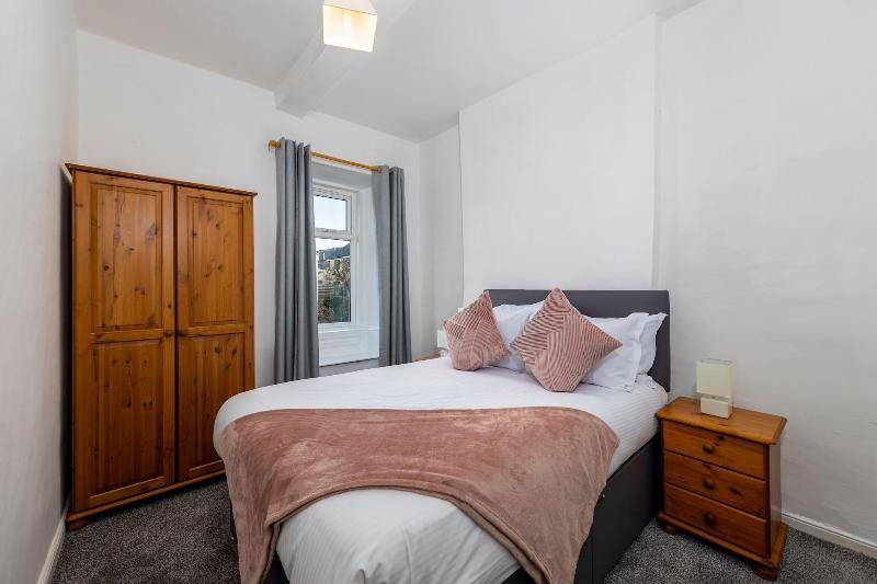Muncaster Cottages image