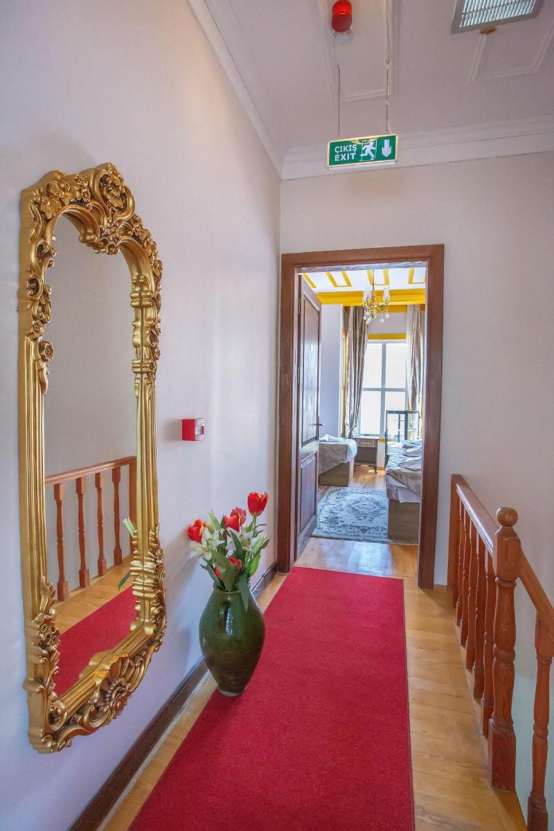April Hotel image