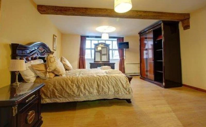 Severn Tudor House image