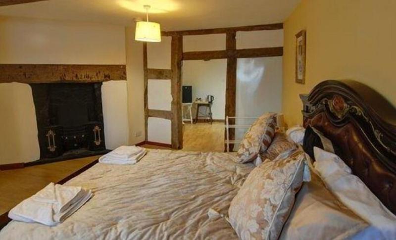 Severn Tudor House image