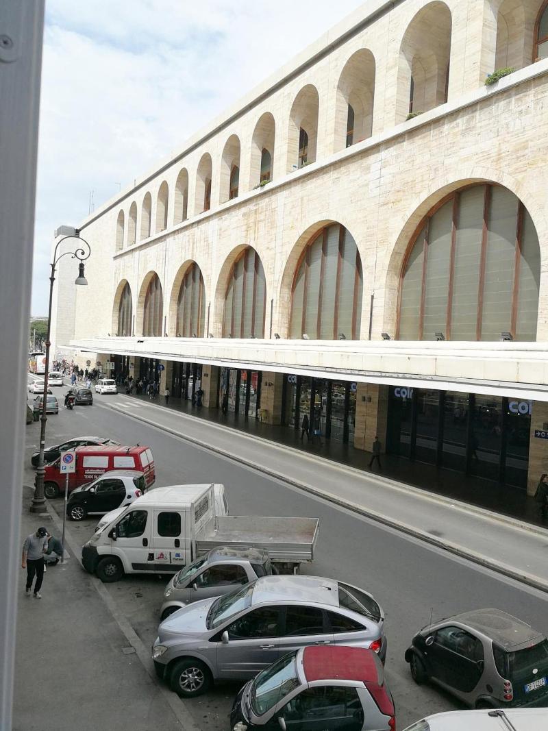 Roma Station House image