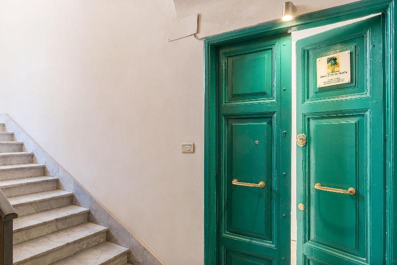 Roma Station House image