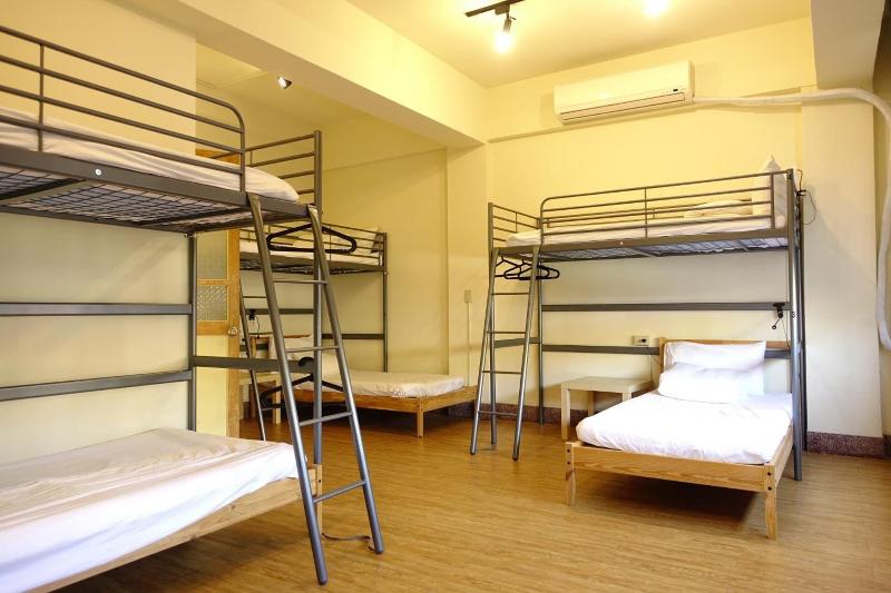 Chiayi Petite Hostel image