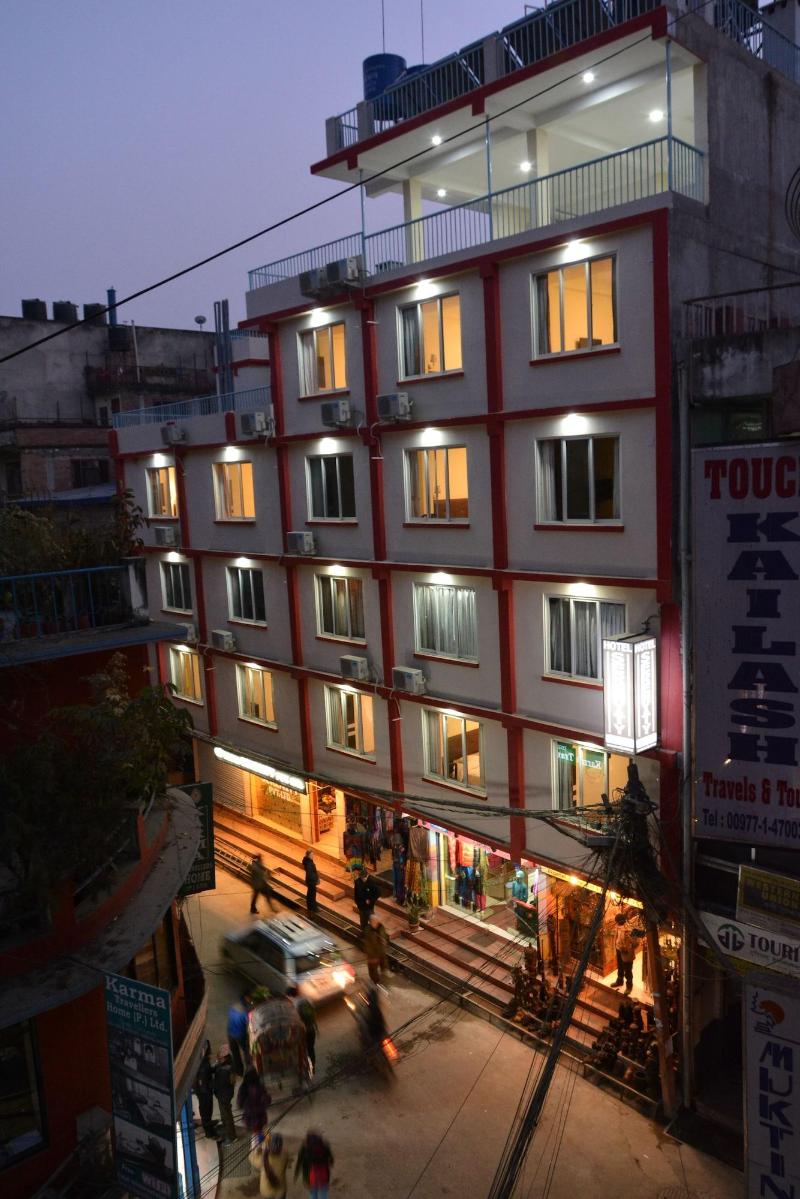 Hotel Serenity image
