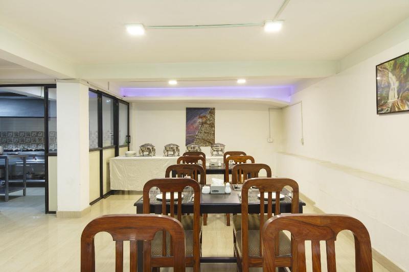 Hotel Serenity image