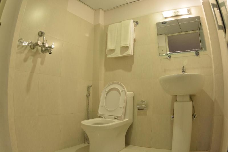 Hotel Serenity image