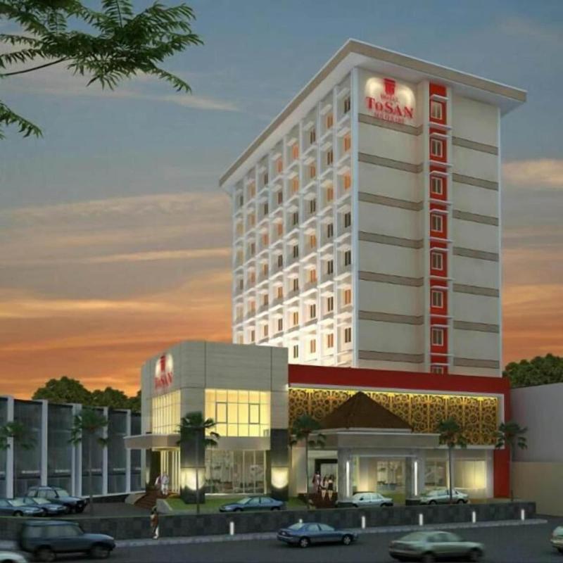 Hotel Tosan Solo Baru image