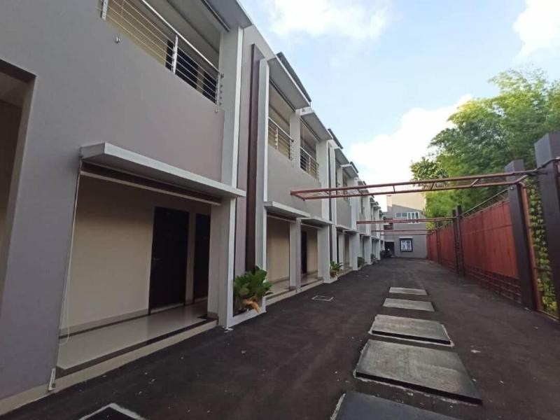 Hotel Tosan Solo Baru image