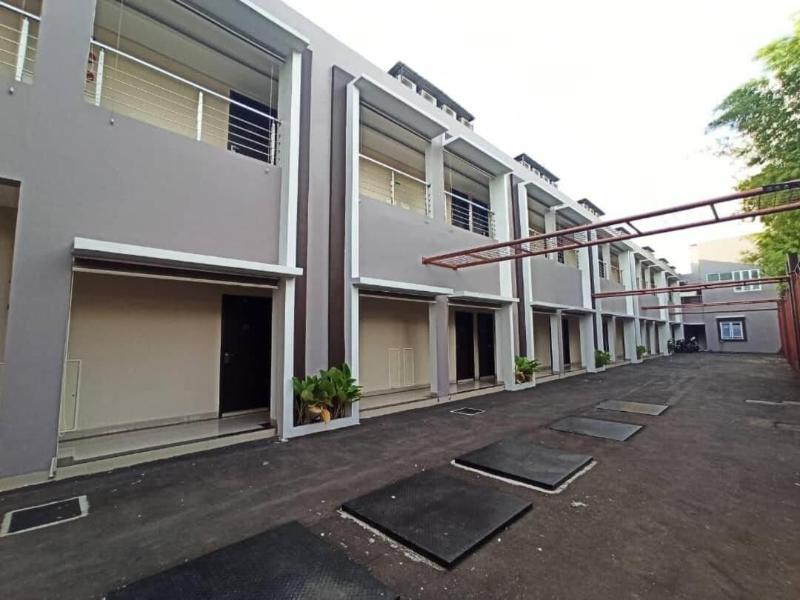 Hotel Tosan Solo Baru image
