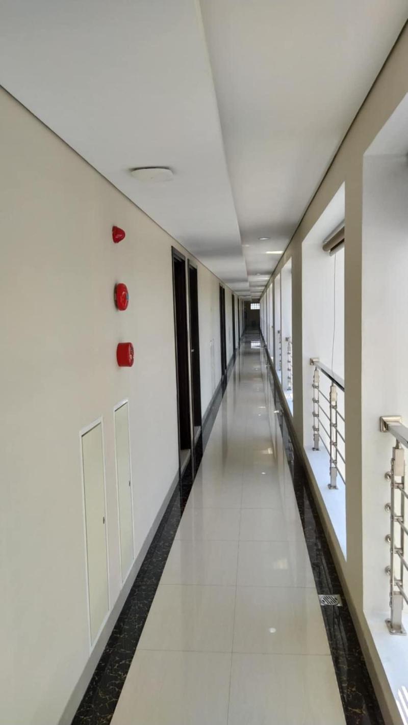 Hotel Tosan Solo Baru image