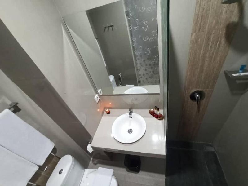 Hotel Tosan Solo Baru image