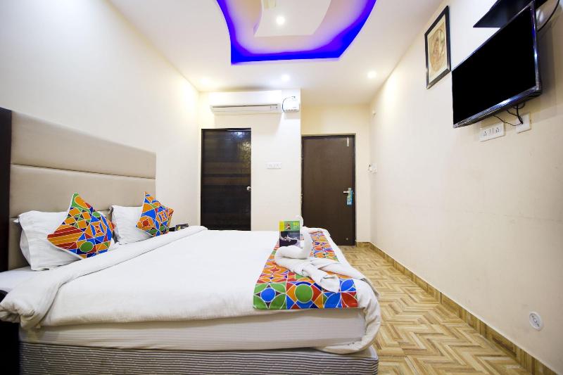 FabHotel Deepak Residency image