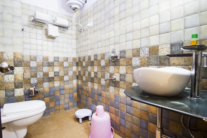 FabHotel Deepak Residency image