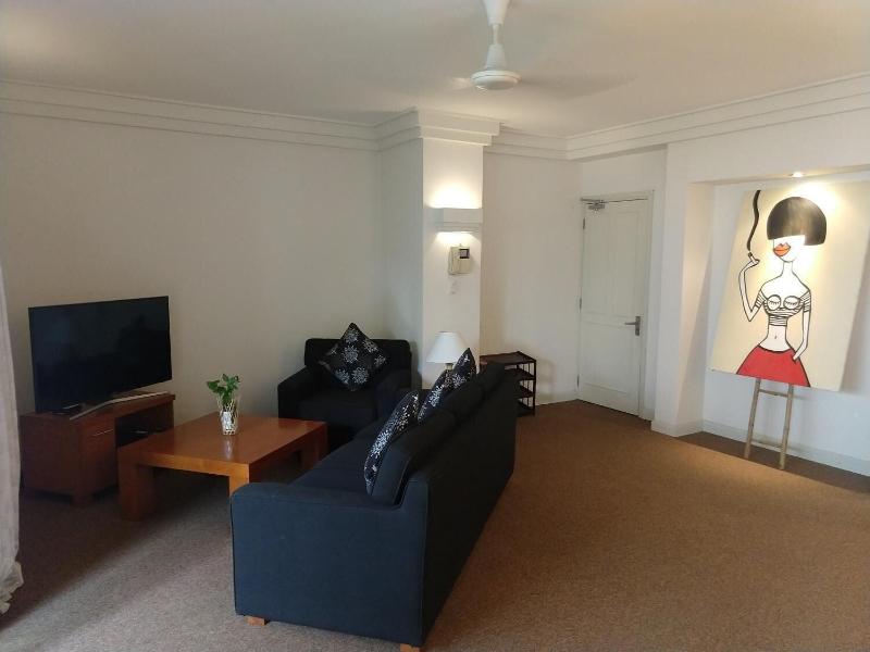 Downtown Retro Serviced Apartment image