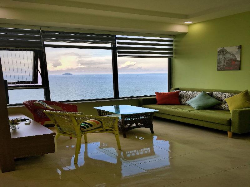 Seaview Front Apartment image