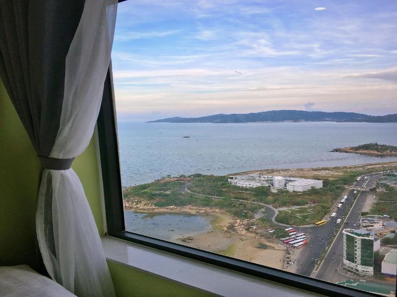 Seaview Front Apartment image