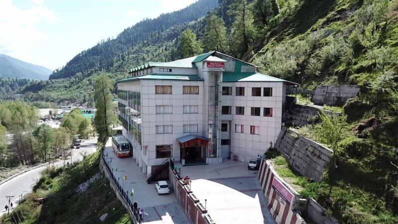 Manali Valley Resorts image