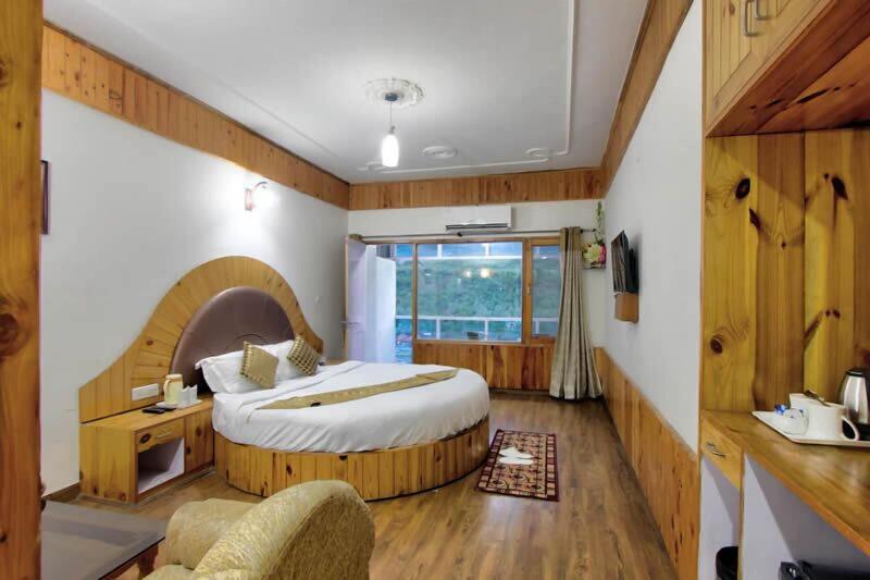 Manali Valley Resorts image