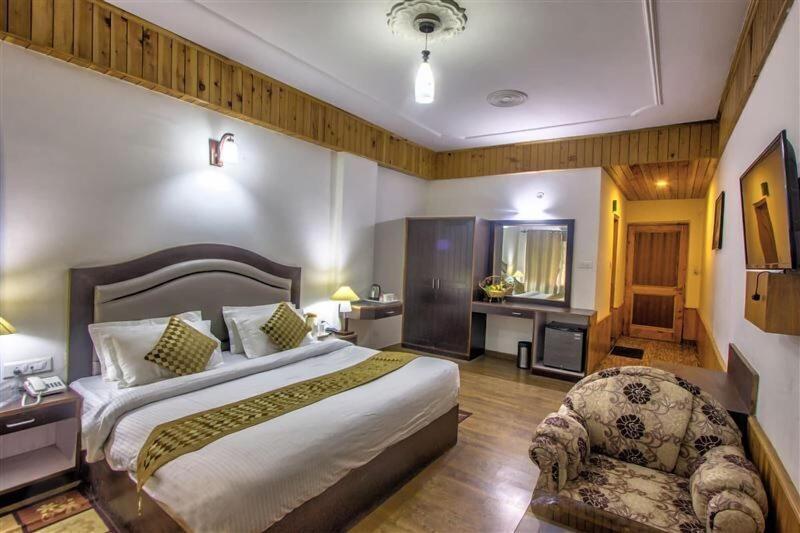 Manali Valley Resorts image