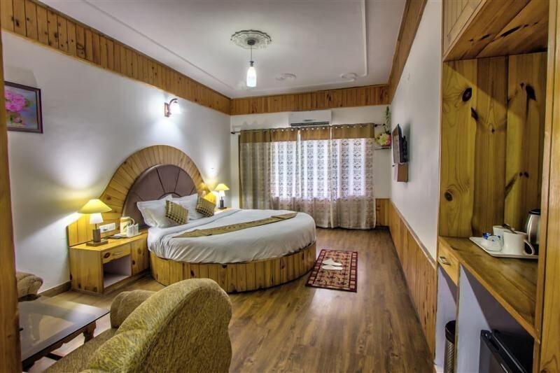 Manali Valley Resorts image
