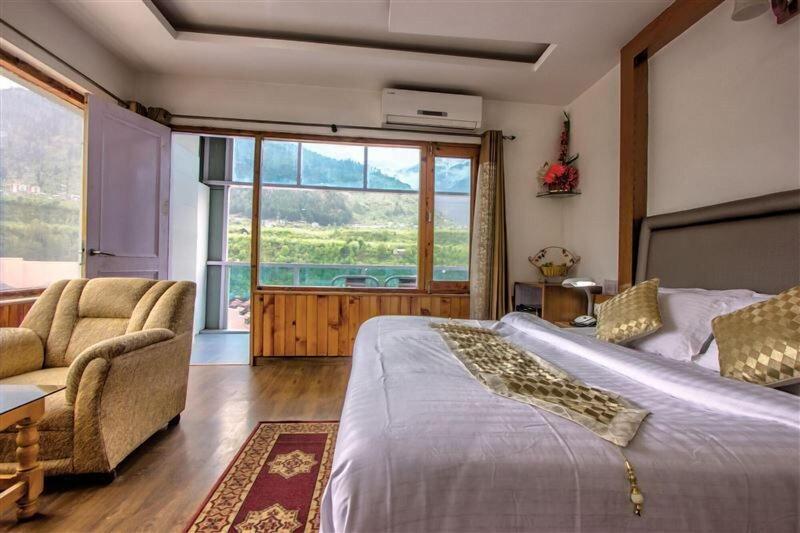 Manali Valley Resorts image