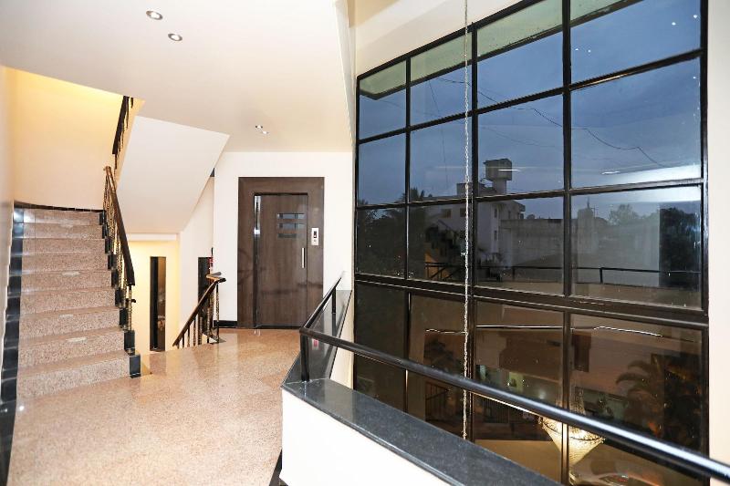OYO 10672 Hotel Riviera — photo 5
