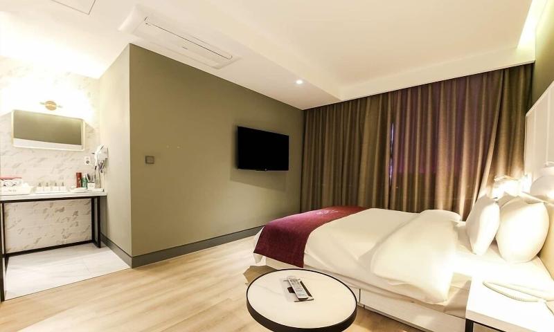 Gwangju Songjeong Hotel The Sol image