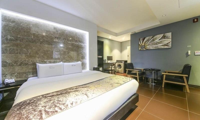Gwangju Songjeong Hotel The Sol image