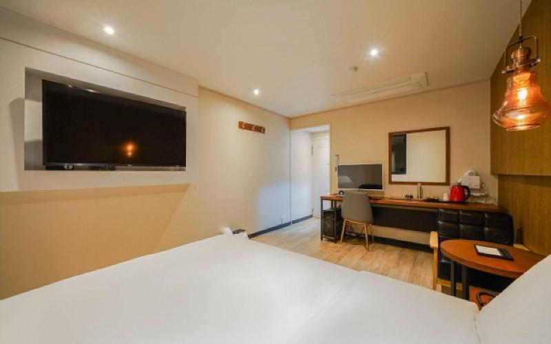 Busan Sajik The Stone Bridge Hotel image