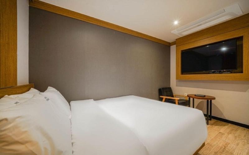 Busan Sajik The Stone Bridge Hotel image
