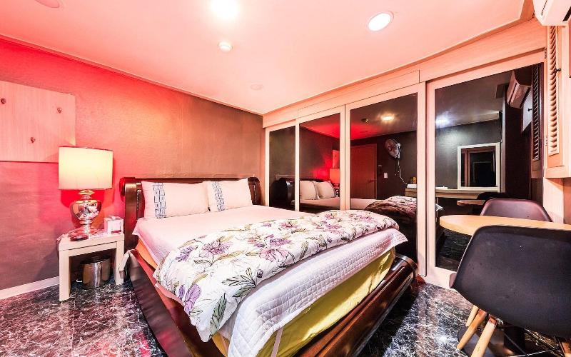 Yeongdeungpo Market Max Motel image