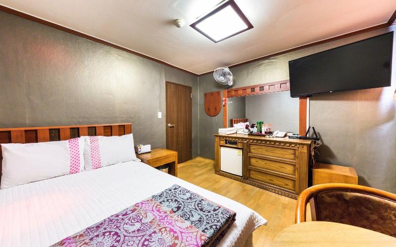 Yeongdeungpo Market Max Motel image