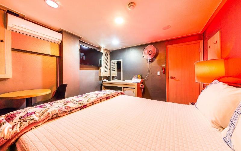 Yeongdeungpo Market Max Motel image