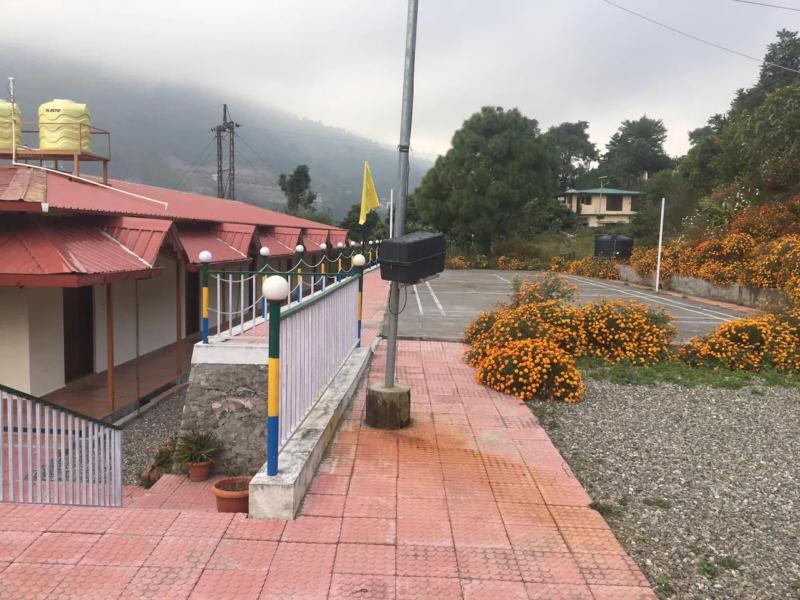 Goroomgo Blue Moon Bhimtal