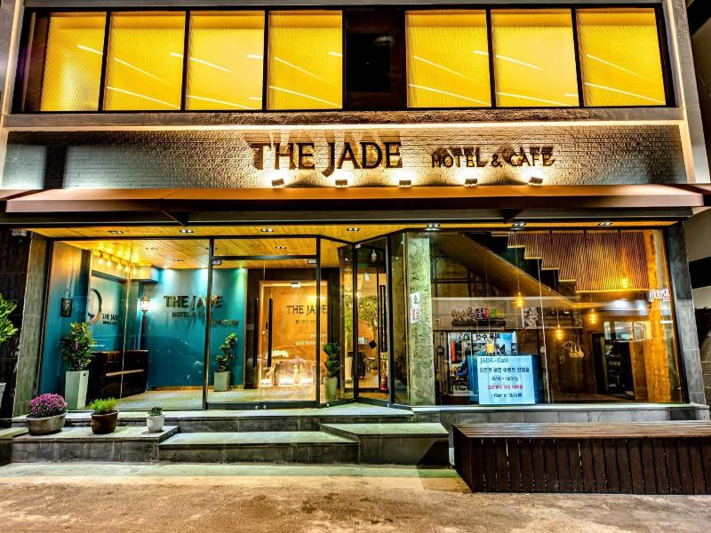 The Jade hotel — photo 48