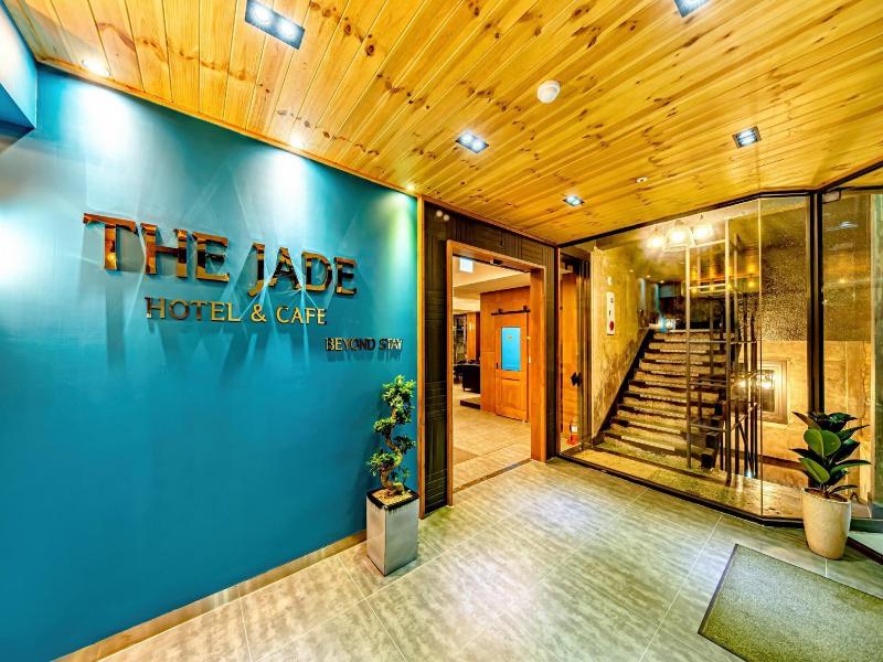 The Jade hotel — photo 39