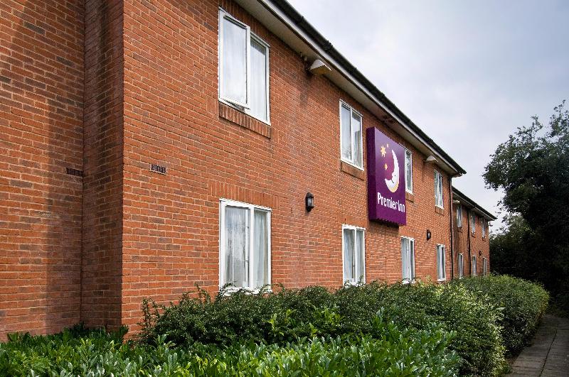 Premier Inn Swindon North