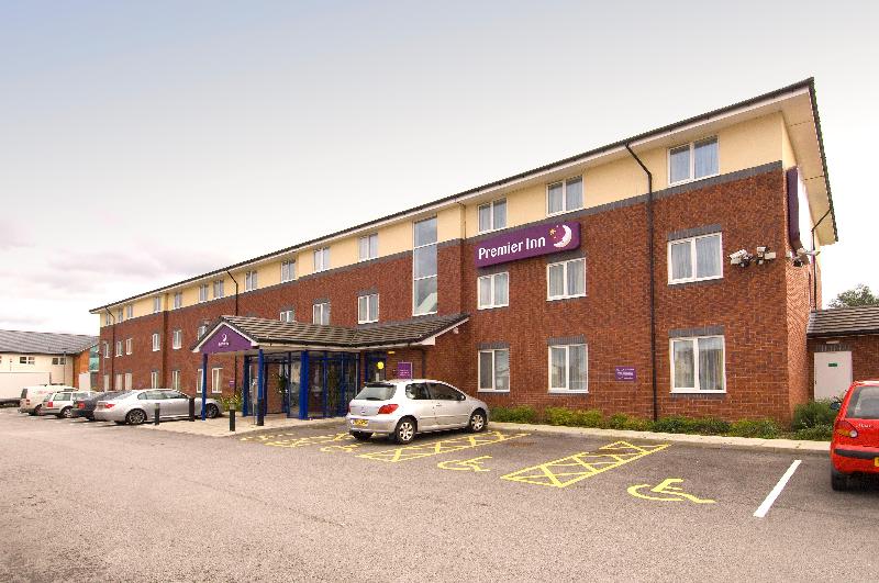 Premier Inn Warrington Central North