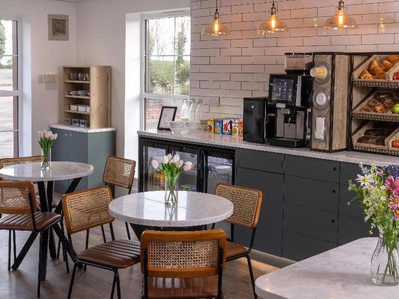 Best Western Leicester Oadby image