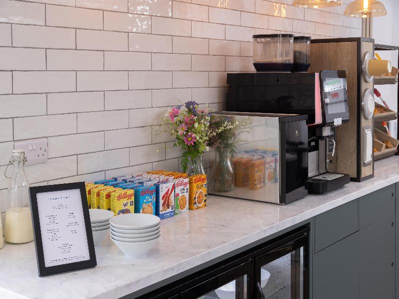 Best Western Leicester Oadby image